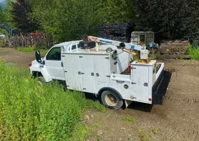 2007 GMC C5500 4x4 Service Truck Side 2