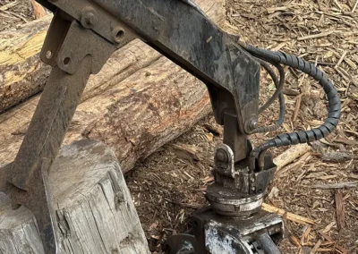 2009 Peterson 5000H Chipper Grapple Arm 1