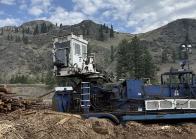 2009 Peterson 5000H Chipper Rear Side 1