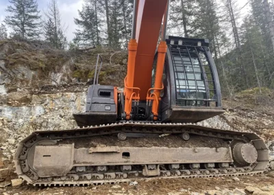 2014 Hitachi ZX290LC-5N Tracked Excavator Front 2