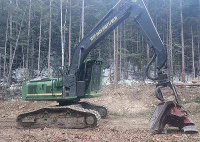 2014 John Deere 2154D Processor Side 2