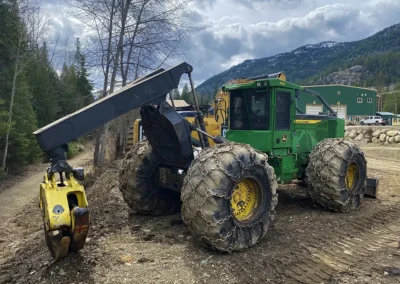 2017 John Deere 848L Grapple Skidder Back 1