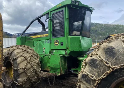 2017 John Deere 848L Grapple Skidder Side 1