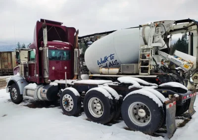 2020 Peterbilt 367 Daycab with Drop Axle Highway Truck 2 Back 1