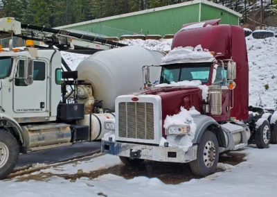 2020 Peterbilt 367 Daycab with Drop Axle Highway Truck 2