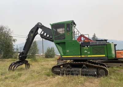 2023 John Deere 2656G Log Loader Side 1